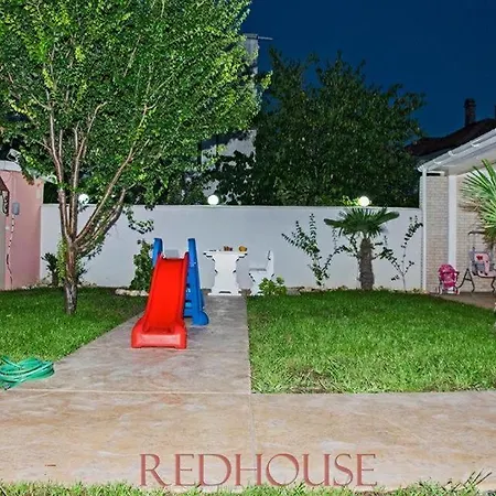 Holiday home лятна къща *